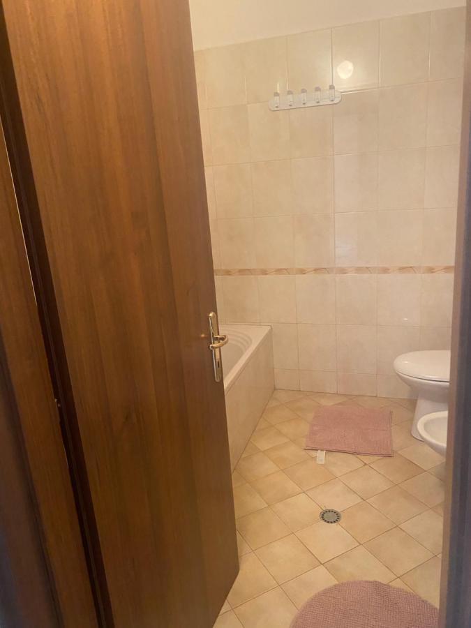 Hoara Holidays Apartment'S Durres Ngoại thất bức ảnh